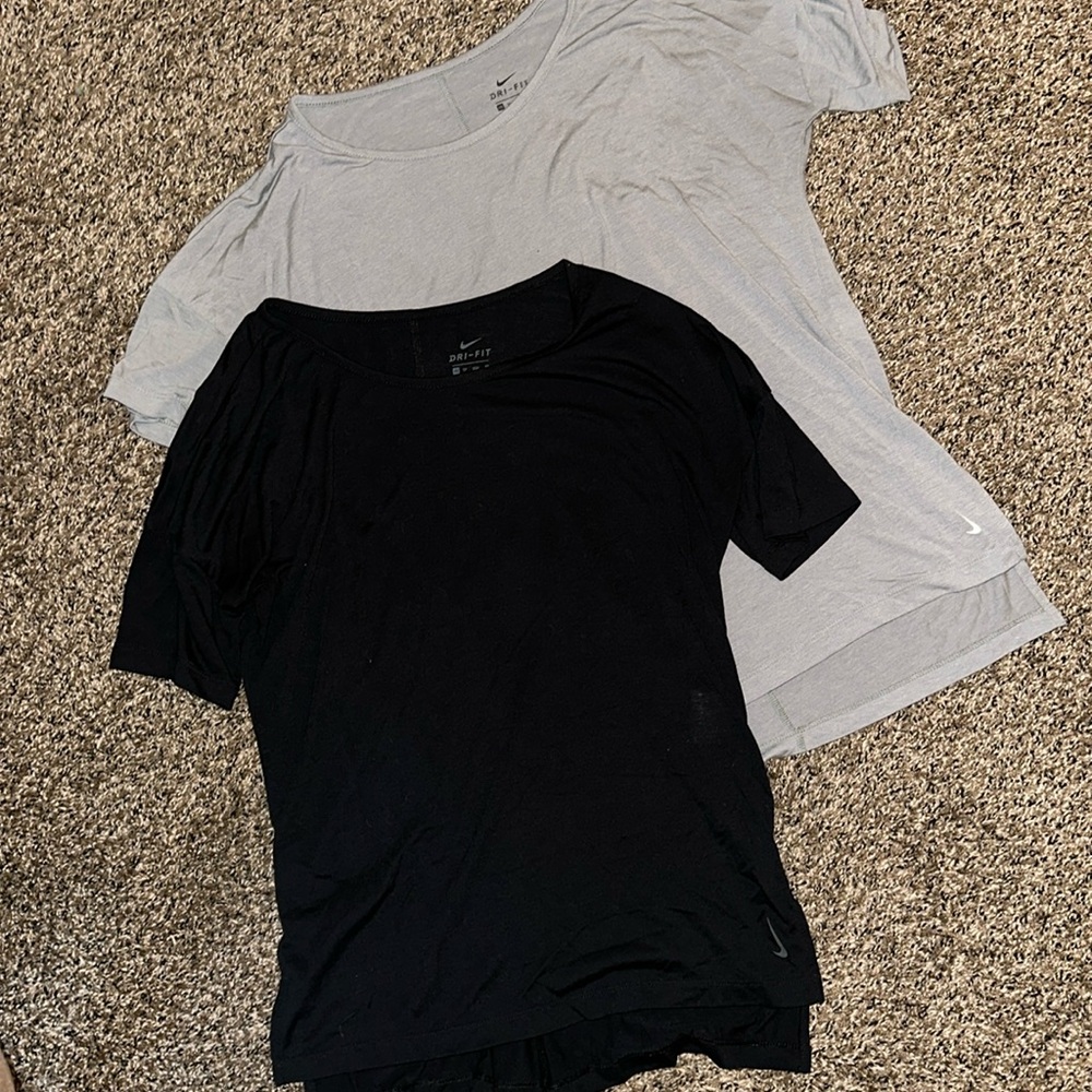 Nike Black and Grey Yoga T-shirt Bundle